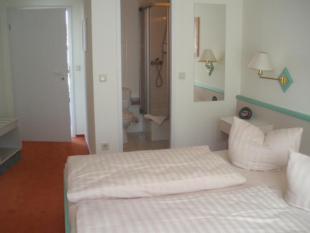 Hotel Reke Plau am See Habitación foto
